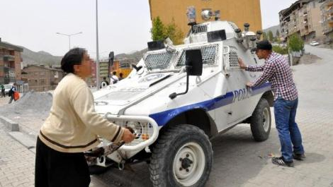 Oğlunu kurtarmak için böyle yalvardı - Resim: 4