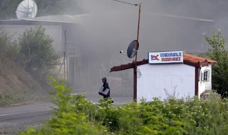 Kosova sınırı alev alev - Resim: 3