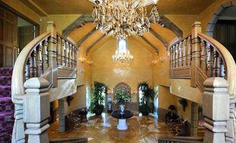 Paraya kıyıp saray gibi ev aldı - Resim: 2