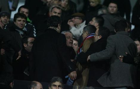 İnönü'de şeref tribünü karıştı - Resim: 1