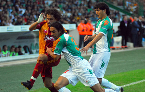 Cimbom yenilgiyi tattı - Resim: 2