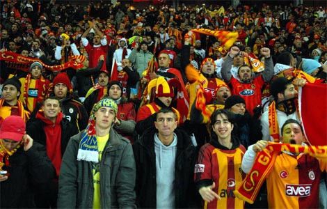 Almanya'da sarı kırmızı gece - Resim: 1