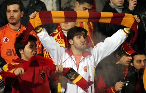 Cimbom'a 5 dakika yetti - Resim: 3