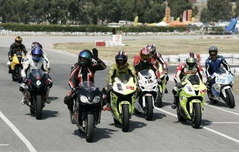 Kürşat Tüzmen piste çıktı - Resim: 1