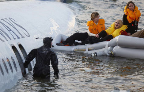 Nehire mucize iniş - Resim: 2