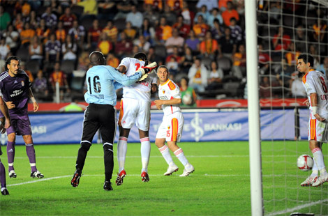 Galatasaray dolu dizgin - Resim: 3