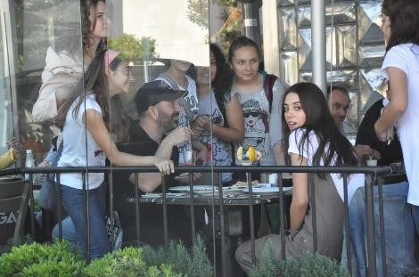 Ünlü çift sonunda böyle görüntülendi! - Resim: 3