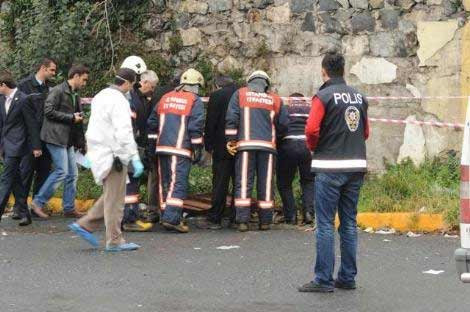 Adliye bahçesindeki kanalda ceset - Resim: 3