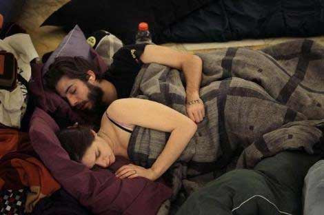 9 gündür aynı yerdeler! - Resim: 1