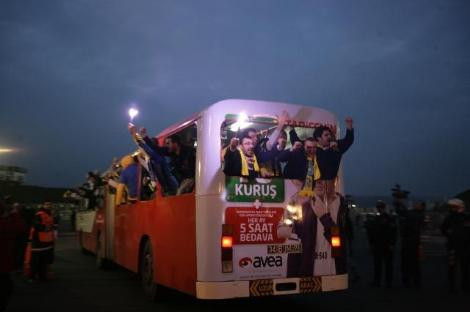 Derbi öncesi tehlikeli anlar - Resim: 2