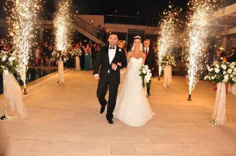 Ünlü şarkıcı Yaşar evlendi - Resim: 2