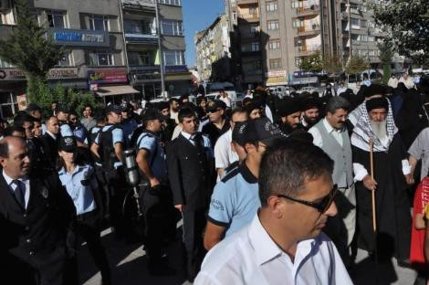 Aczimendi lideri ortaya çıktı - Resim: 4