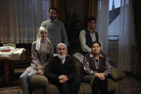 Fahriye Evcen türbana girdi! - Resim: 3