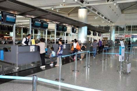 Atatürk Havalimanı bomboş! - Resim: 1