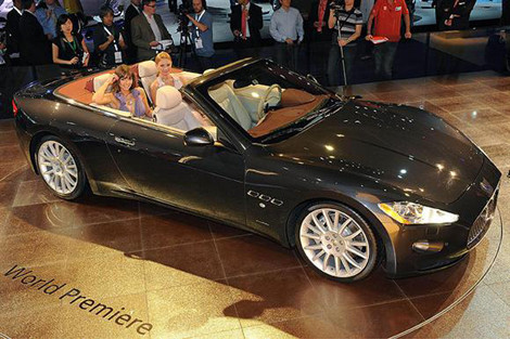 Lüksün tanımı Maserati GranCabrio - Resim: 2