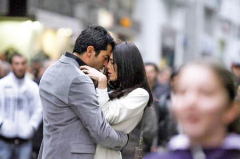 Dizilerde kız kardeş fantezisi - Resim: 3