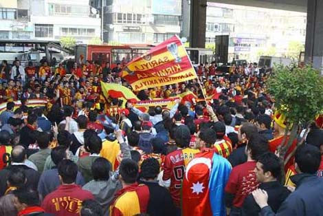 Mecidiyeköy sarı kırmızı - Resim: 2