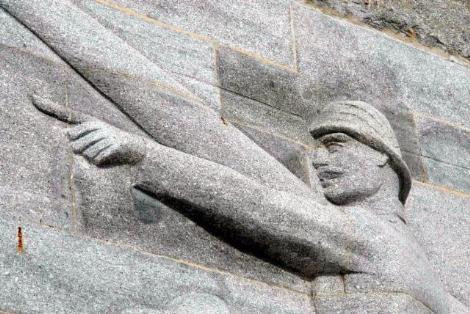 Şehitler abidesinde 11 yıl sonra farkedilen hata - Resim: 1