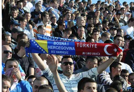 Sırbistan Ligi'nde binlerce FB bayrağı - Resim: 3