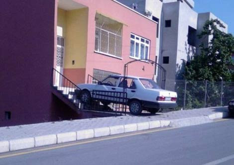 Çıkarabilse eve sokacak! - Resim: 1