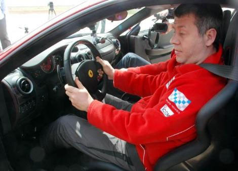 Görmeyen gözleriyle 240 yaptı - Resim: 2