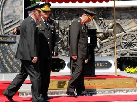 Iğsız Paşa'dan ağlatan veda - Resim: 2