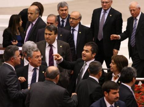 Gülen tartışması Meclis'i gerdi - Resim: 4