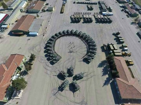 Mehmetçik El Bab zaferini böyle kutladı tanklarla şov - Resim: 2