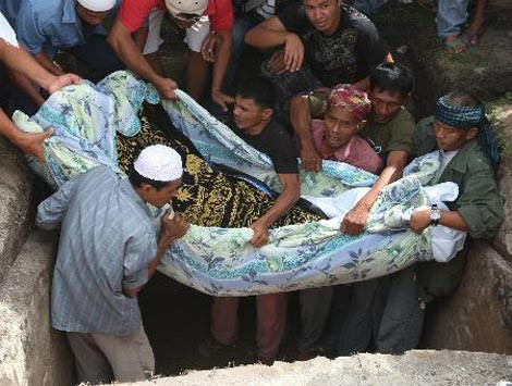 Öldürmeden önce hepsine tecavüz ettik! - Resim: 3