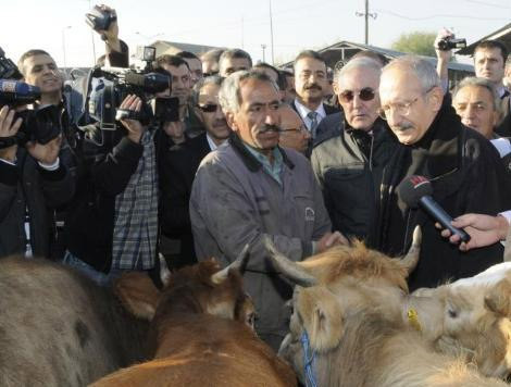 CHP Liderinin ziyareti sırasında kavga - Resim: 3
