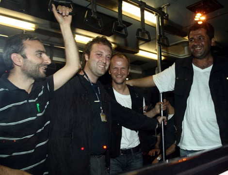 Barış gönüllüleri Türkiye'ye döndü - Resim: 2