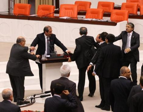 Gülen tartışması Meclis'i gerdi - Resim: 2