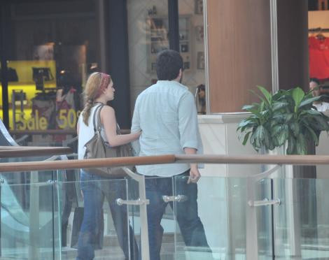 Sevgilisini kapıda unuttu ve kaçtı - Resim: 2