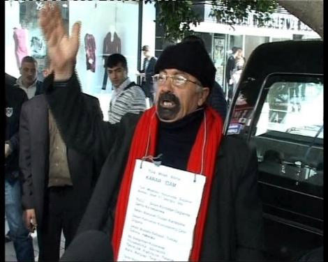 Yalçın Küçük olay büyük - Resim: 1