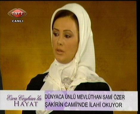 Esra Ceyhan türban taktı - Resim: 3