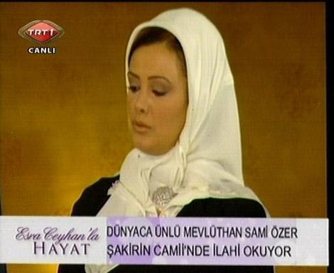 Esra Ceyhan türban taktı - Resim: 4