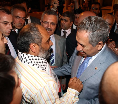 Barış gönüllüleri Türkiye'ye döndü - Resim: 1