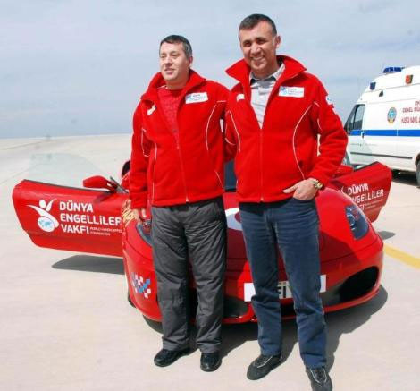 Görmeyen gözleriyle 240 yaptı - Resim: 4