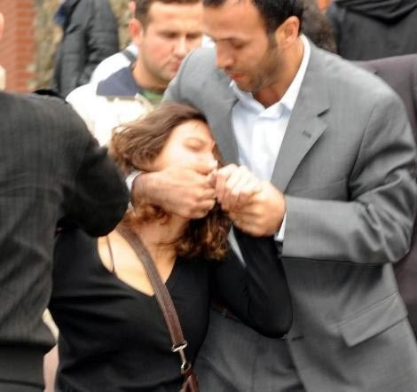 Gül'e protesto - Resim: 2