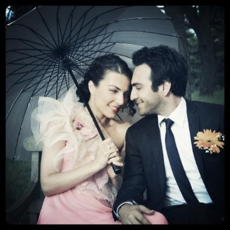 Ünlü oyuncu Burcu Kara nişanlandı - Resim: 4