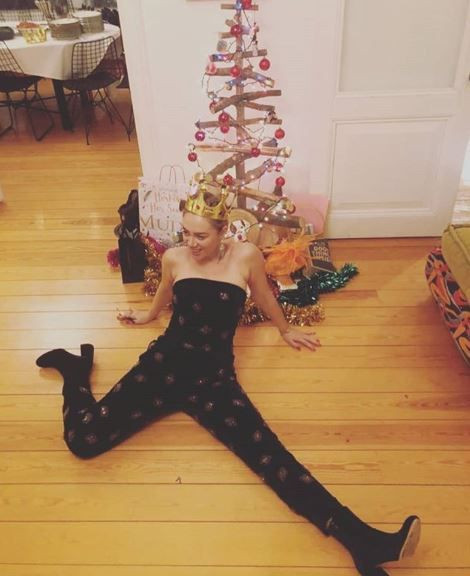 Demet Evgar: Yeni yılın bereketine kucak açıyorum! Hoşgeldin 2020 - Resim: 3