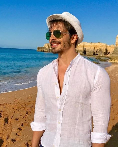 Ahlaksız teklifler bilerek kolunu kıranlar! Bunlar nasıl doktor - Resim: 3