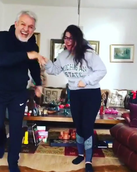 Talat Bulut'un eşi kimdir? Taciz ifşasını yapan kızından bile küçük... - Resim: 3