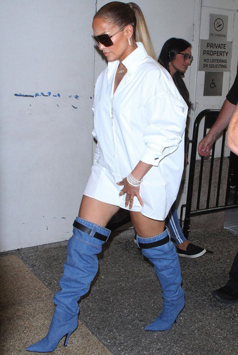 Jennifer Lopez'in sıradışı çizmeleri dünya gündemine oturdu! - Resim: 3