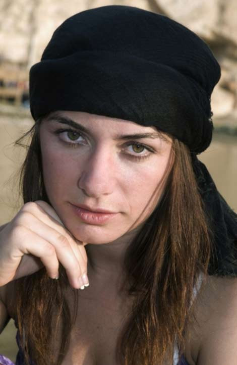 Bilet satarken ünlü oldu! - Resim: 4