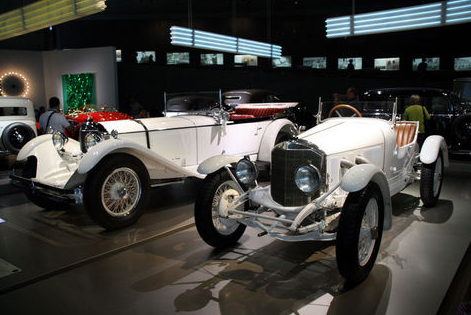 Uçak motoruna sahip otomobil! - Resim: 1