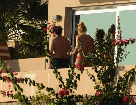 İşte ilk kez bikinili Hadise - Resim: 1