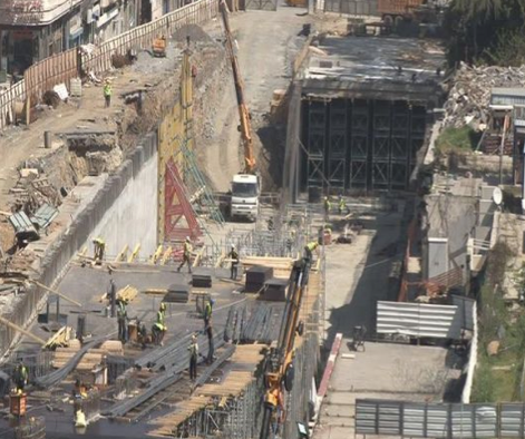Taksim Meydanı'nda neler oluyor böyle? - Resim: 4