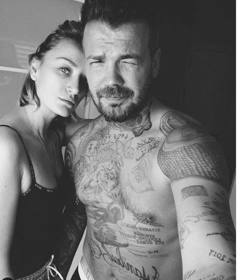 Göğüslerini açtı böyle poz verdi! Didem Soydan'ın son paylaşımı kriz çıkardı - Resim: 1