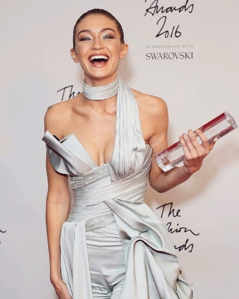 Yılın modeli belli oldu hem de daha 21 yaşında - Resim: 2